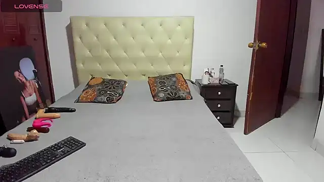 LUISSA  online show from April 5, 11:42 am