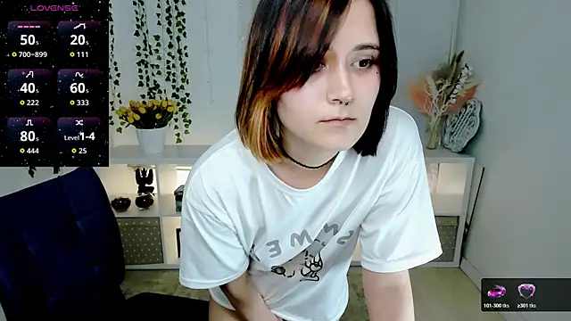 Alexa Lexi  online show from June 4, 2:43 pm