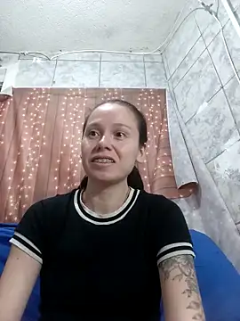 Venusluxodomme online show from May 8, 1:42 am