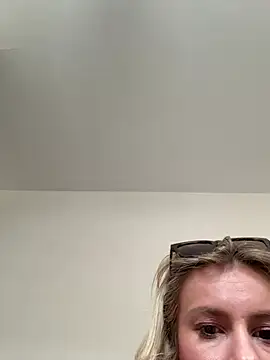 DashaDaiz online show from March 12, 12:08 pm