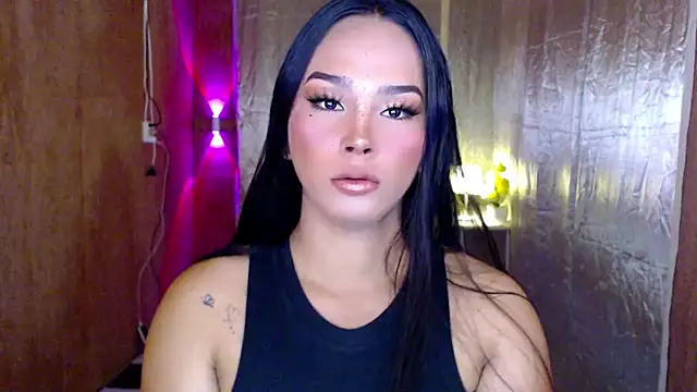 LylianaGirlx online show from January 7, 4:21 pm