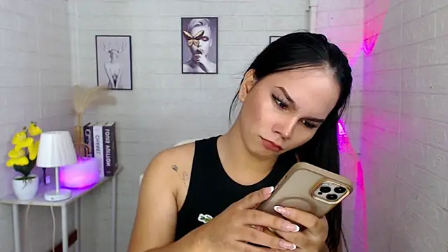 LylianaGirlx online show from October 22, 2:44 pm