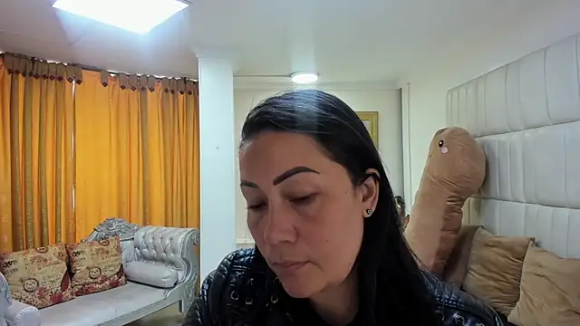 gaby trent online show from October 11, 3:26 pm