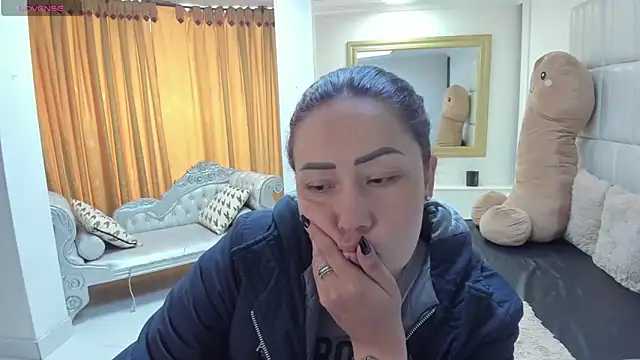 gaby trent online show from March 25, 3:37 pm