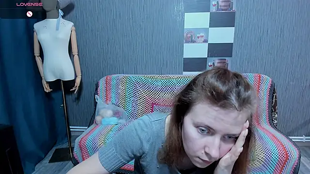 pa1e pr1ncess online show from October 13, 2:42 pm