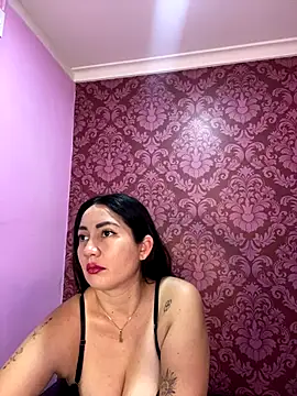 juliana diaz online show from November 26, 11:33 am