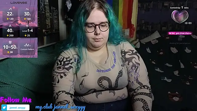 JannetPie online show from October 4, 5:50 pm