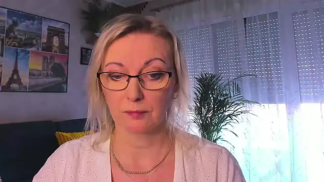 vanessa chat online show from March 5, 2:46 pm