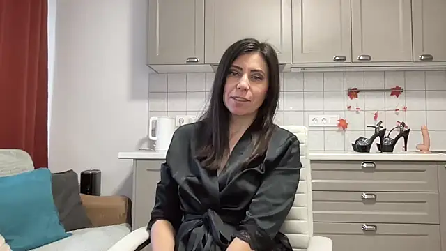 HotyWinter online show from November 22, 6:27 am