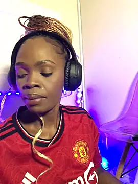 LuciousLips96 online show from October 19, 5:59 pm