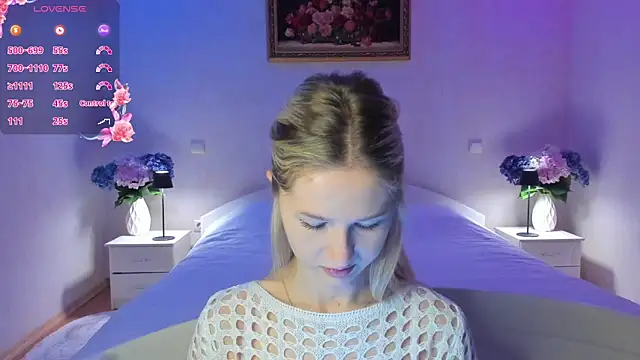 AnnaCarrera online show from April 14, 8:31 pm