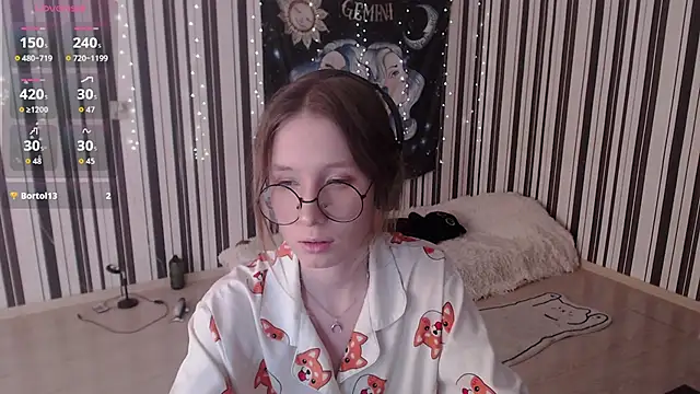  Hanna Moon  online show from September 18, 12:04 pm