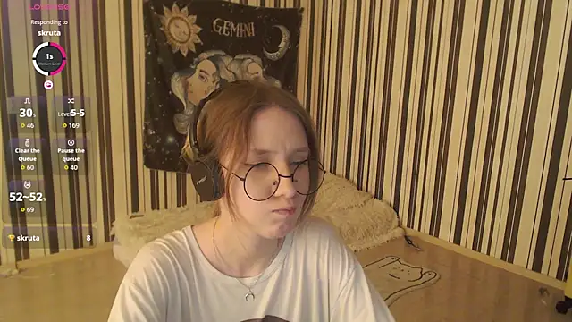  Hanna Moon  online show from October 1, 2:55 pm