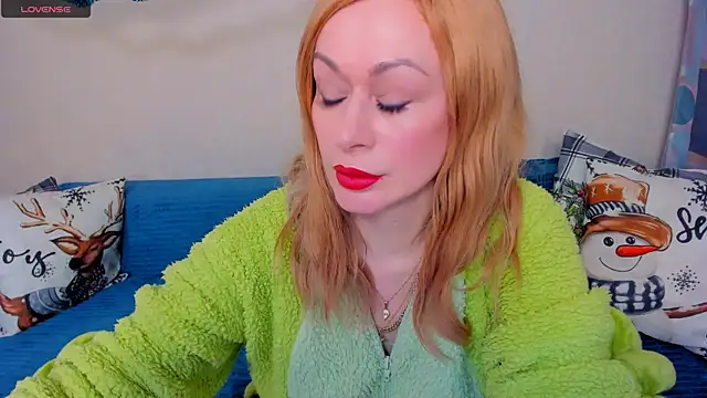 EllenMoore online show from January 6, 3:10 am