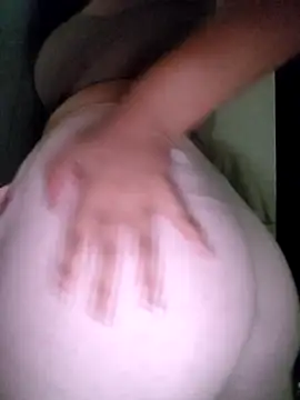 MumbaiDreamGirl online show from March 13, 9:05 pm