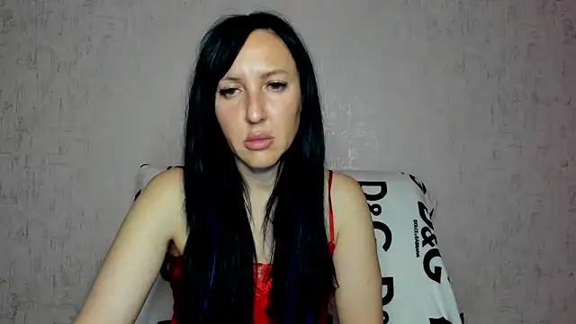 MissGulia online show from September 12, 2:12 am