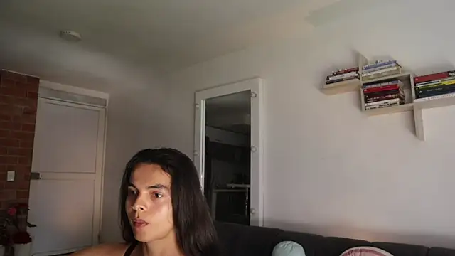  Vahos  online show from March 17, 5:28 pm