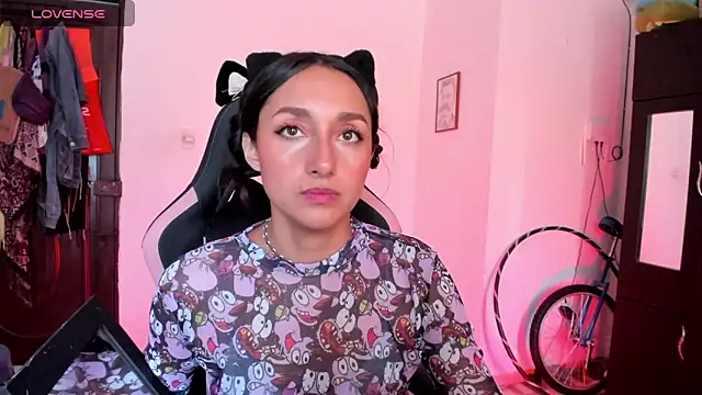 adrena 10 online show from April 8, 1:02 pm