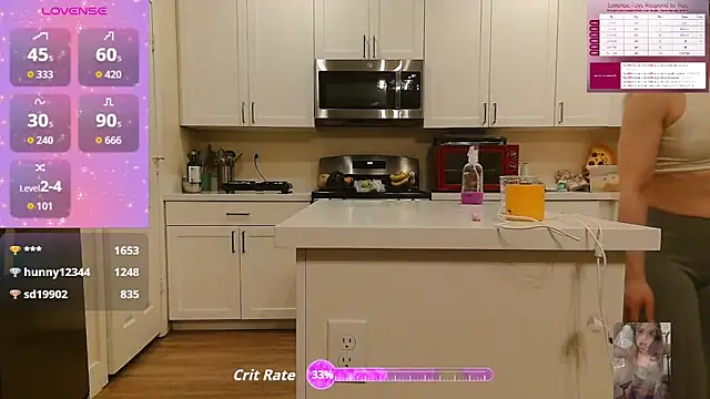 Blondiewithanass online show from September 12, 3:29 am