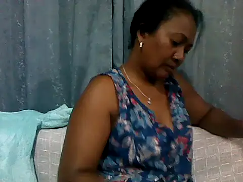 sexyladii online show from December 18, 5:50 pm