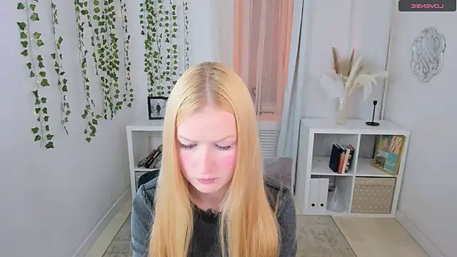 Laly Peach online show from October 1, 11:26 am