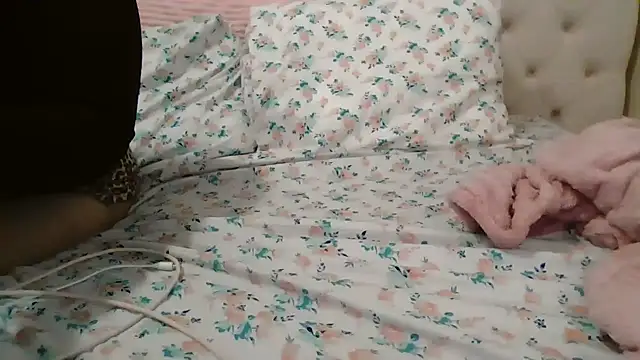 beautylovess online show from February 11, 10:44 pm