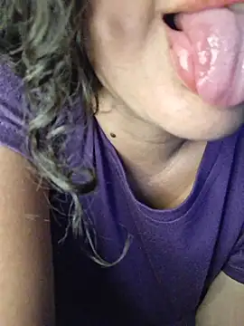 blerstefan1 online show from April 18, 4:26 am