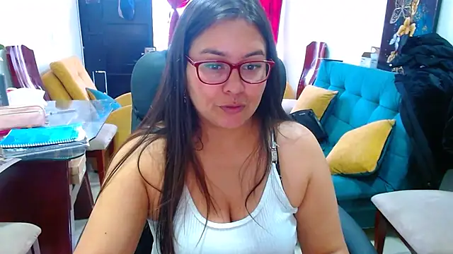 Ixchel Anaid online show from September 12, 8:16 pm