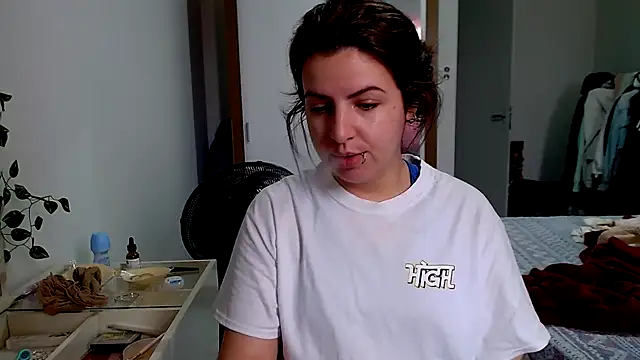 chelbyy online show from October 6, 1:50 pm