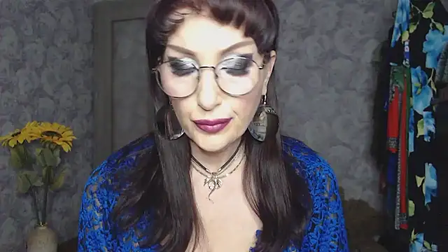 Aziza1 online show from May 28, 2:26 pm