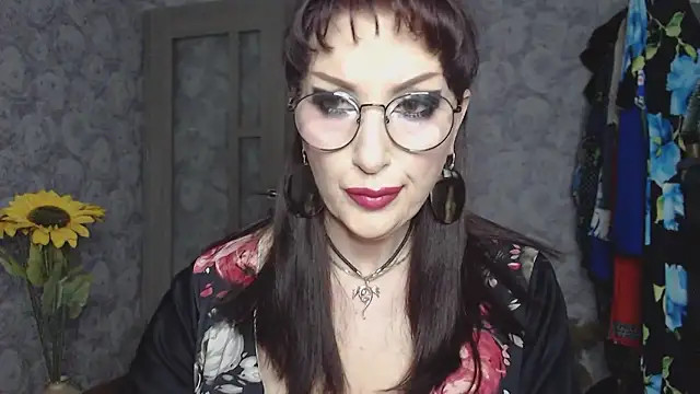 Aziza1 online show from May 8, 3:48 pm