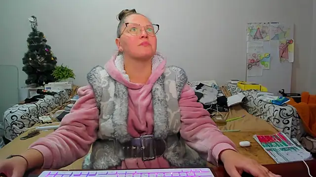 IamYourNarcotic online show from February 8, 3:27 pm