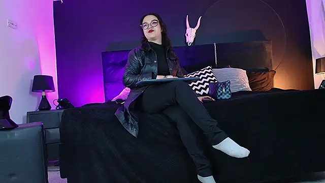  Jade 16 online show from September 16, 11:51 am