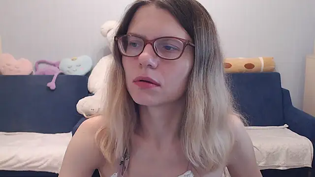 night is dark online show from November 20, 5:47 pm