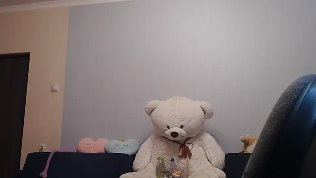 night is dark online show from January 13, 4:44 pm