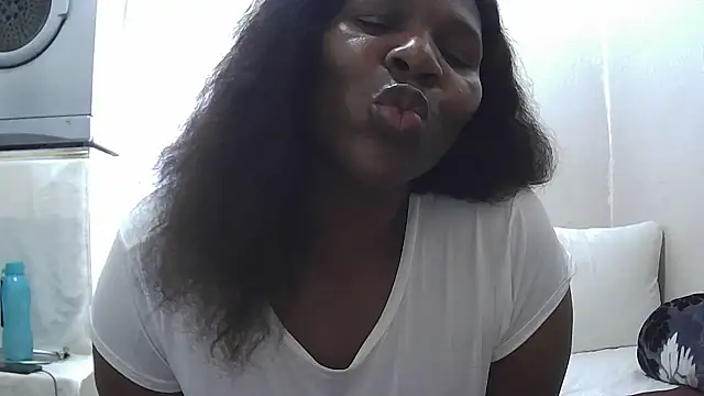 Delicioussexy online show from October 15, 6:05 am