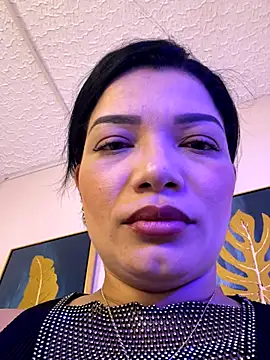 valerie lya online show from November 1, 8:13 pm