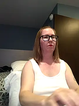 SweetandNaughty1 online show from October 7, 3:33 am