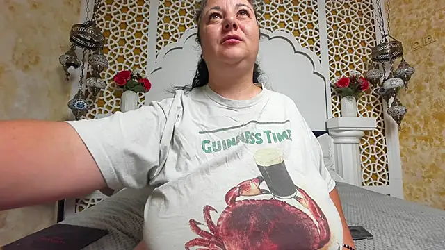 AleshaArabian online show from September 23, 3:37 am