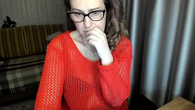 lauraoven online show from February 26, 3:11 pm