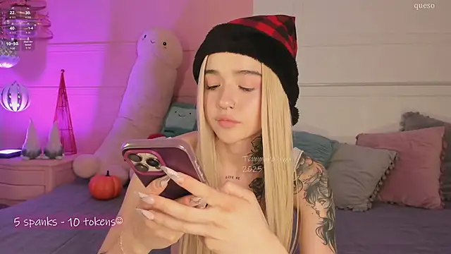  Tammara  online show from December 4, 7:25 pm