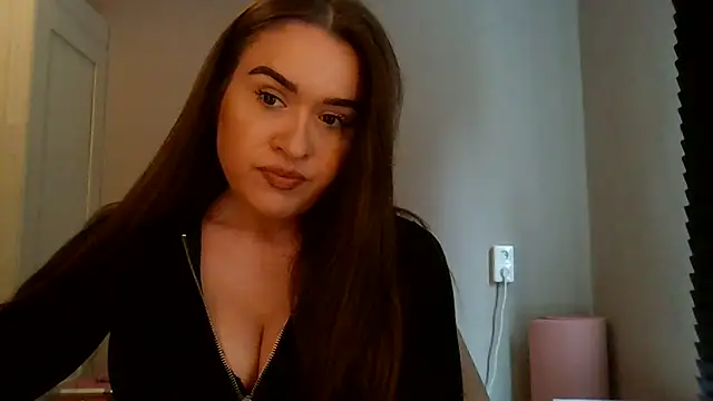 avajade online show from September 24, 10:03 am