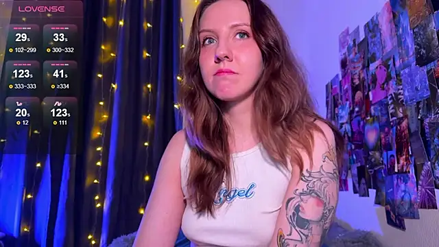 HotaruTomo online show from February 4, 5:10 am