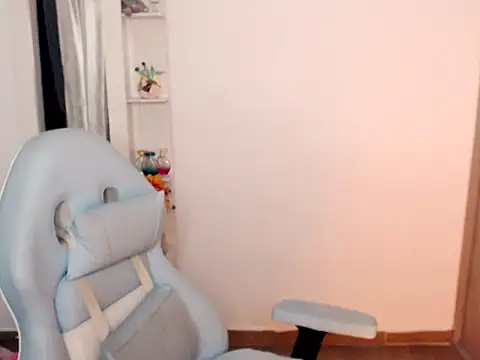 BOREAL MOON online show from December 16, 10:59 pm