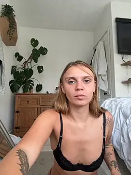 jessieamy online show from September 24, 3:22 pm