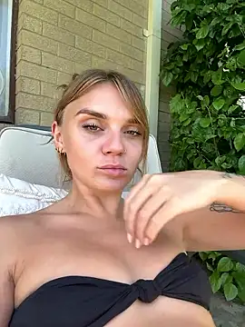 jessieamy online show from April 13, 4:25 am