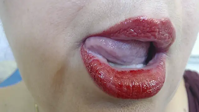 Kerly Doll online show from March 20, 6:57 pm