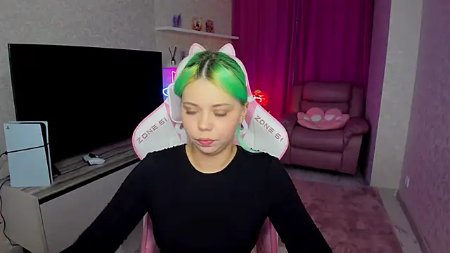 EnergyBunny 1 online show from March 1, 7:57 pm