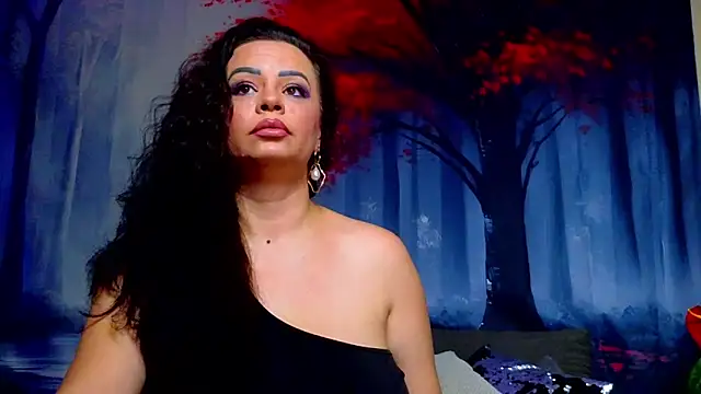 ElizabethEven online show from January 6, 8:01 pm