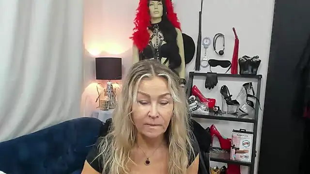 crystaLUX online show from October 17, 5:54 am